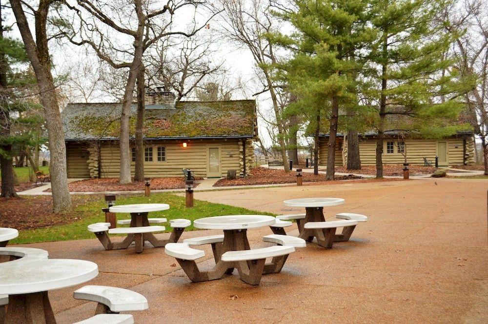 Starved Rock Lodge & Conference Center Utica Exterior foto