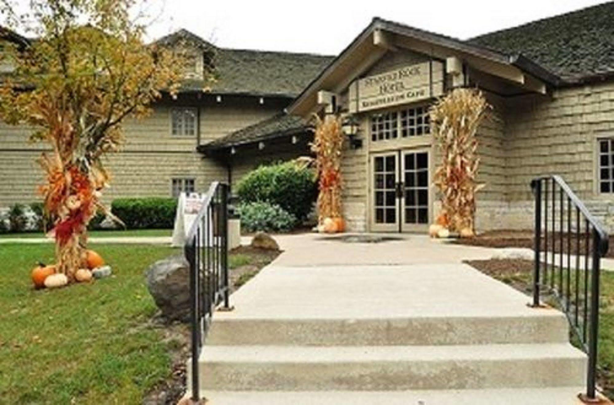 Starved Rock Lodge & Conference Center Utica Exterior foto